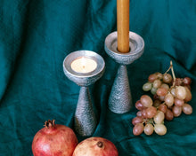 Load image into Gallery viewer, Noga Shabbat Candlesticks Pair
